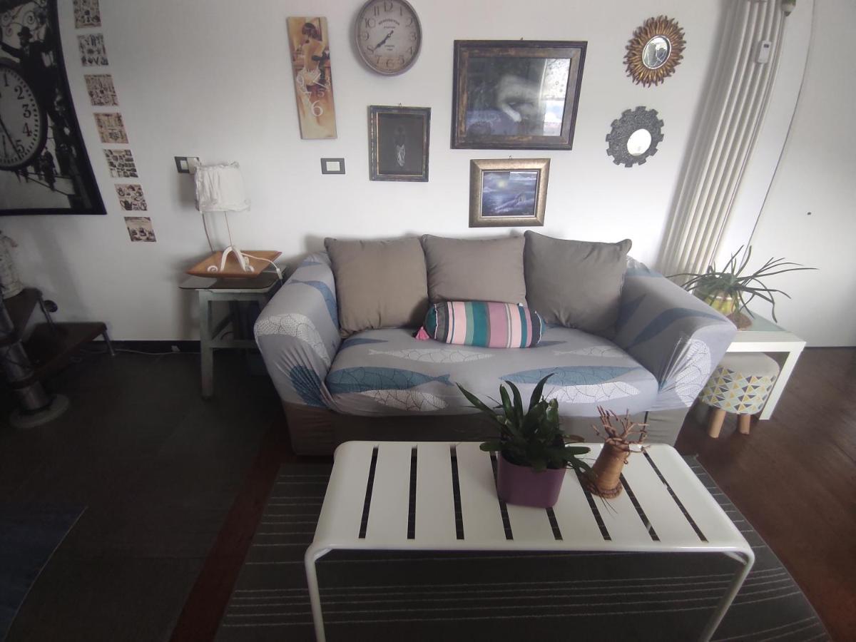 Apartment Happy House In N.010025-lt-2727 Genoa